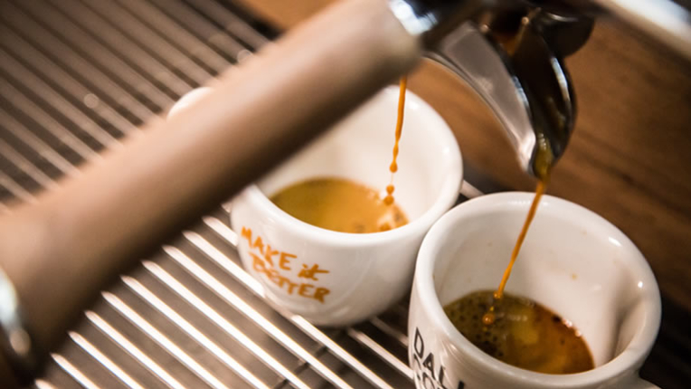 Gestione del Menù per una Caffetteria Specialty Coffee: Come Bilanciare Qualità, Offerta e Margini