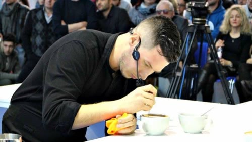 Matteo Beluffi: hints about Latte Art 